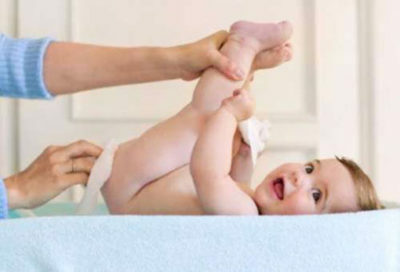 Barnet har en stark diarré( som vatten): Vad ska man göra?