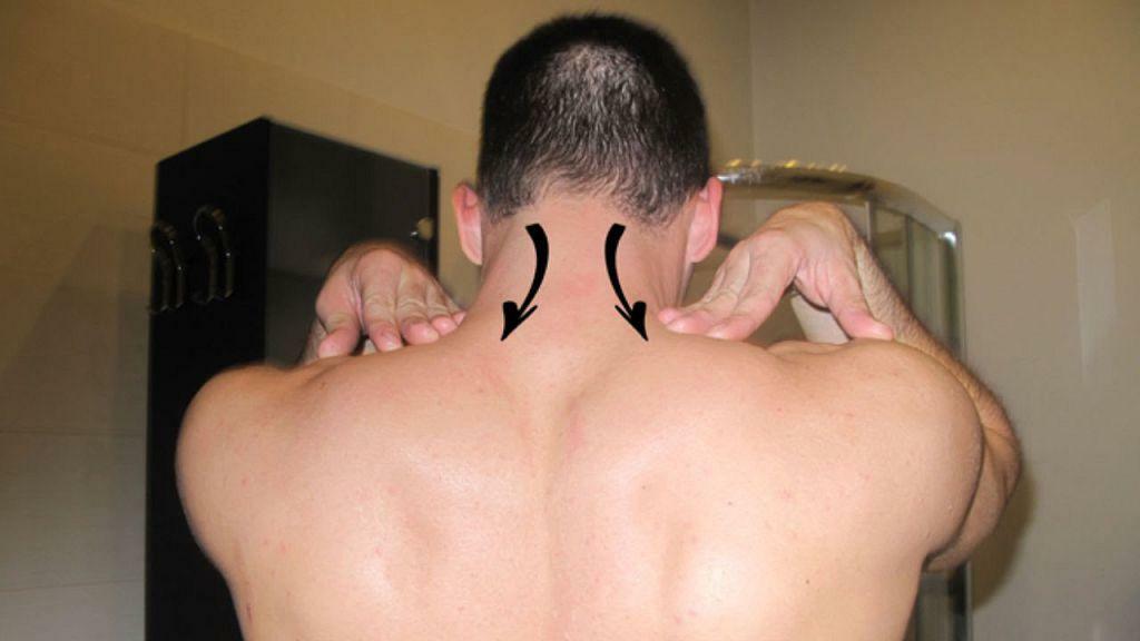 Zelfmassage van de nek met osteochondrose