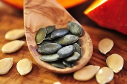Treatment of prostatitis with pumpkin seeds