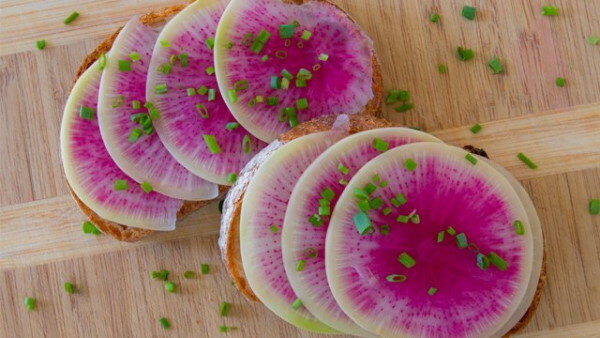 Margelan radish. Benefits and harms, composition, cooking recipes