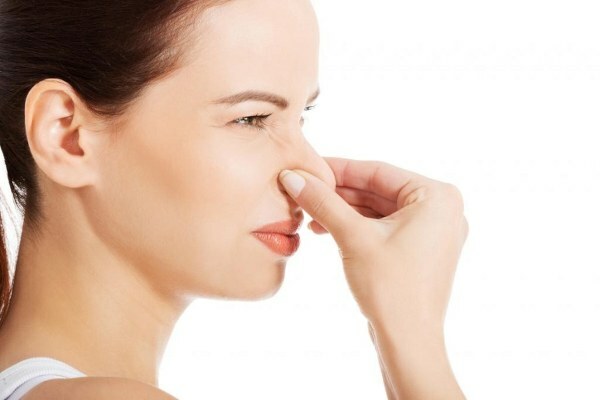 Aggravated sense of smell in women. Reasons before menstruation, during pregnancy, menopause