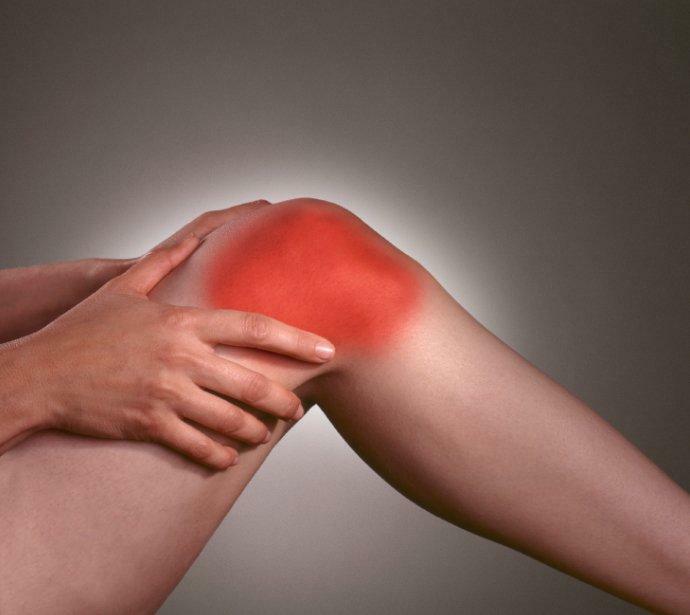 Durerea este un simptom al artritei reumatoide