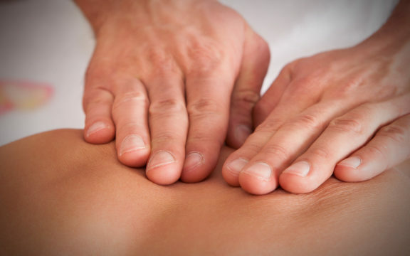 Massage avec pancréatite