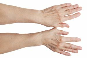Kako in kako zdraviti poliartritis v rokah