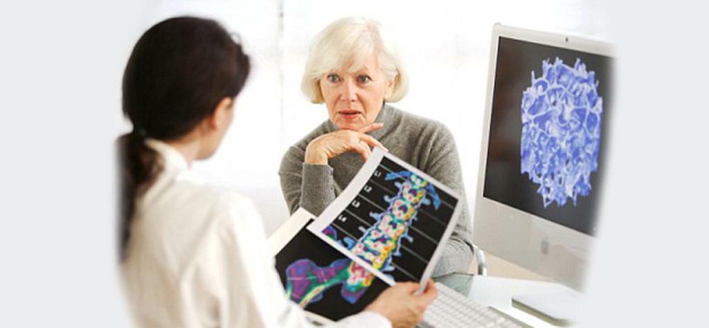 Po 40 letih se povečuje nevarnost osteoporoze in zlomov