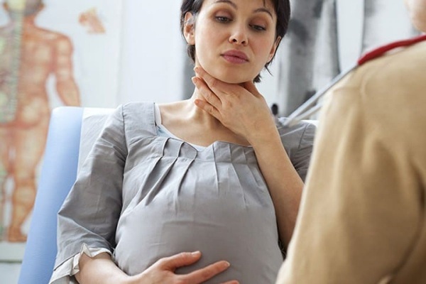 Vneto grlo med nosečnostjo 1-2-3 trimesečje. Kako zdraviti, razloge, kako vpliva na otroka