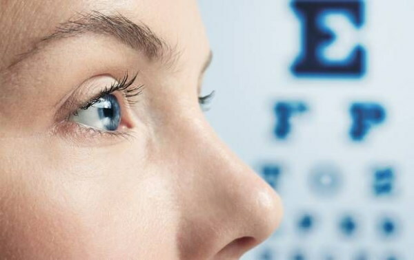 Come migliorare la vista senza occhiali e chirurgia in un bambino, adulto