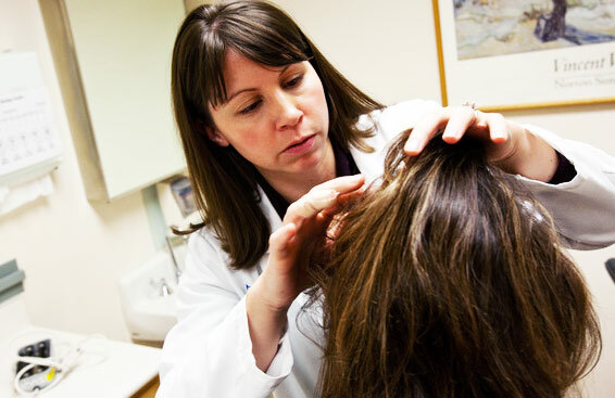 Behandling av håravfall hos kvinnor