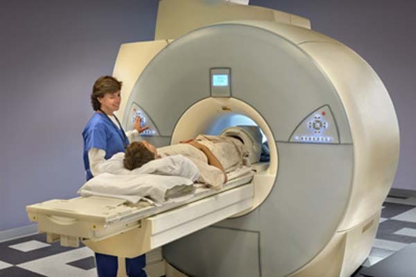 Nugaros smegenų išvarža su MRT nustatymu