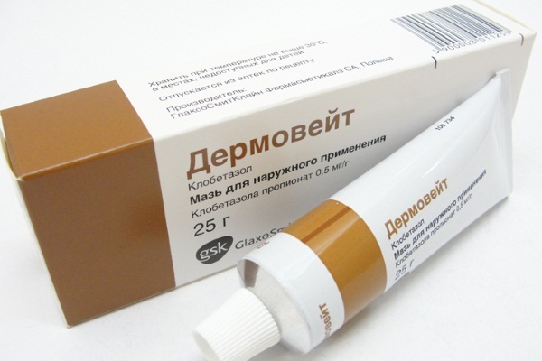 Dermatitt: salve for behandling av voksne i ansiktet, på kroppen