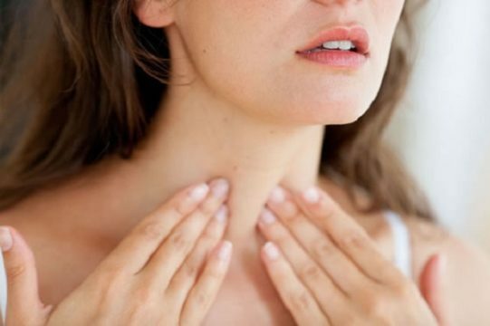 How to understand that the thyroid gland is enlarged?