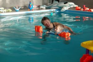 Hydrocinesitherapy for a child