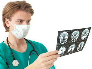 CT, MRI dan angiografi serebral pembuluh otak - proses penelitian dan harganya