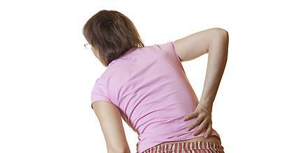 Pain and discomfort with prolonged stays in one position may be symptoms of osteoporosis