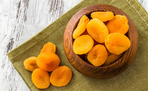 Gedroogde abrikozen met pancreatitis